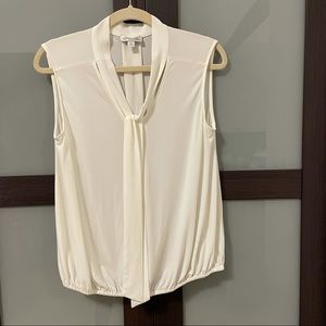 Tahari White Sleeveless Tie Neck Blouse